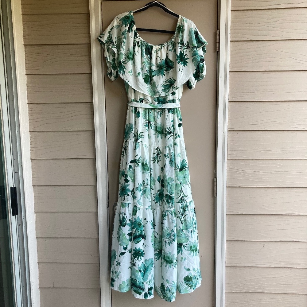 NWT Danny & Nicole Green & White Off The Shoulder Ruffled Tiered Maxi Dress